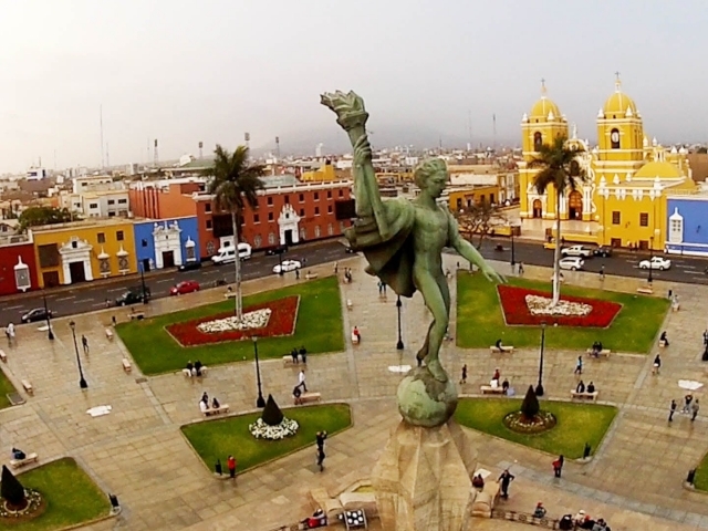Info e consigli di viaggio per Trujillo Peru’.